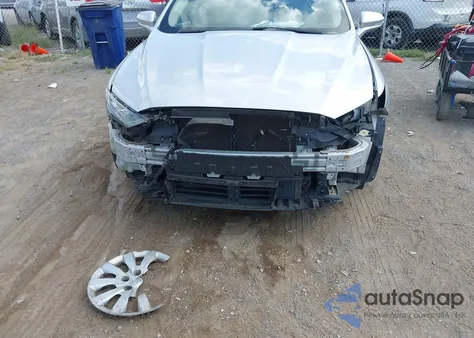 2018 Ford Fusion Hybrid Se z USA, uszkodzony, nr VIN 3FA6P0LU8JR208297